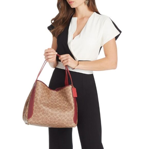 RETAIL Coach Hadley Hobo in Signature C with rare red apple trim - Picture 2 of 12